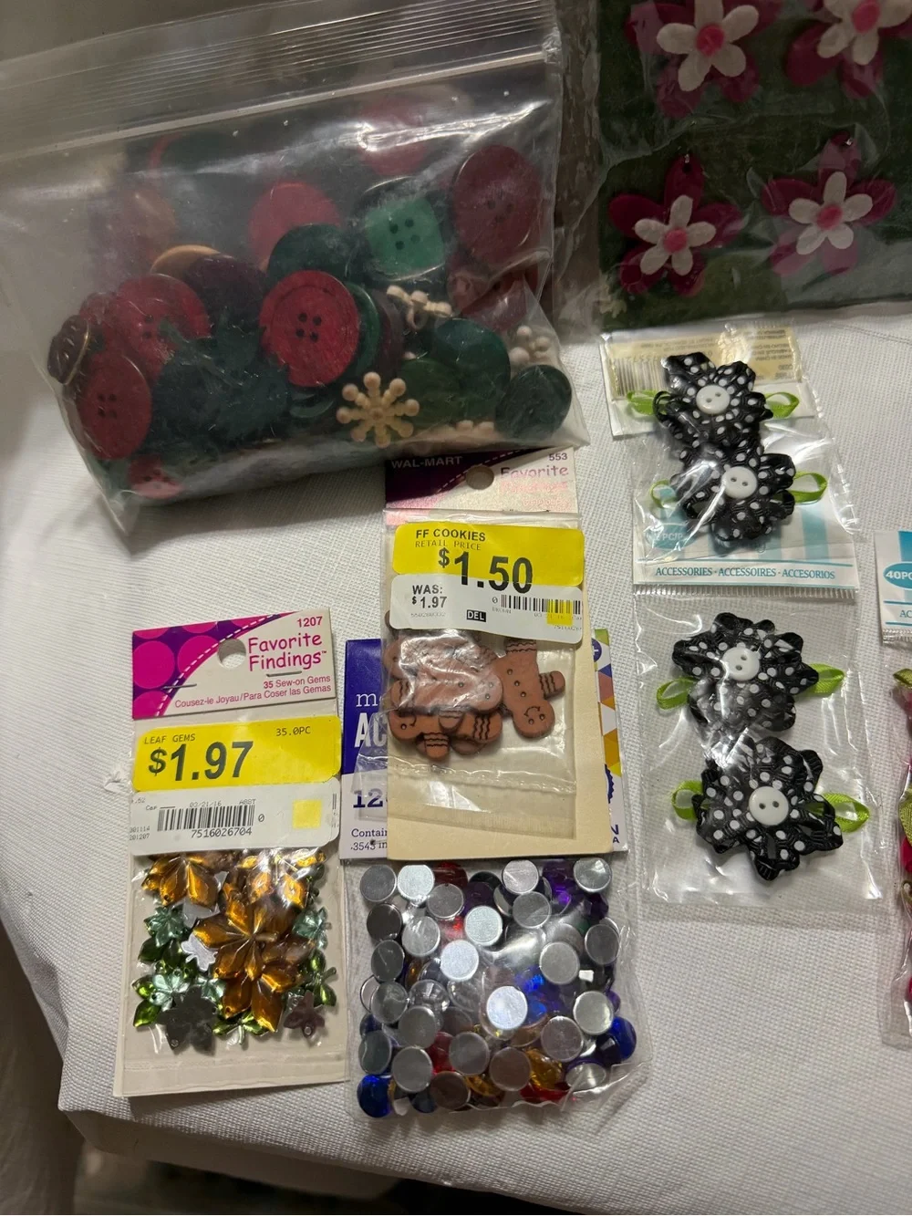 Large lot of Flowers,embellishments and bling